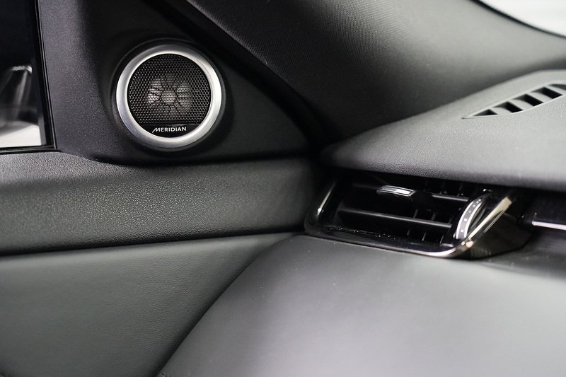 Land Rover Range Rover Evoque P300e R-Dynamic HSE - U282