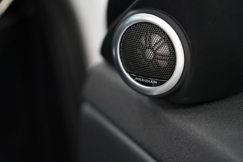 Land Rover Range Rover Evoque P300e R-Dynamic HSE - U282