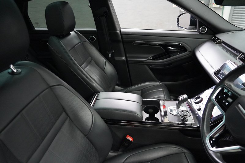 Land Rover Range Rover Evoque P300e R-Dynamic HSE - U282