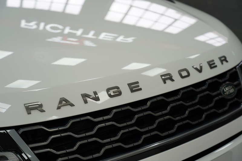 Land Rover Range Rover Evoque P300e R-Dynamic HSE - U282