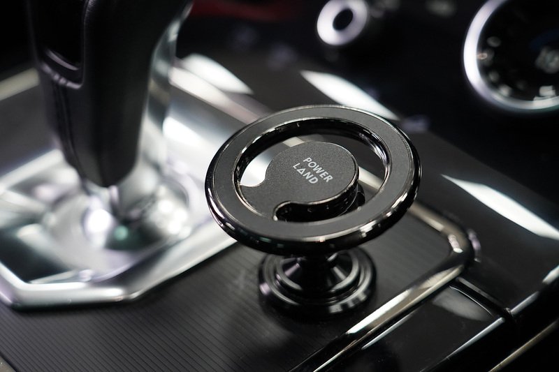 Land Rover Range Rover Evoque P300e R-Dynamic HSE - U282