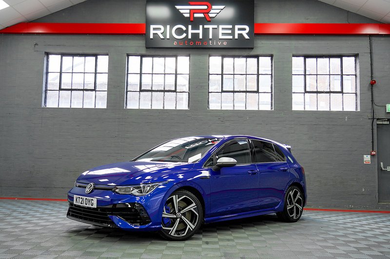 Volkswagen Golf TSI R - U284