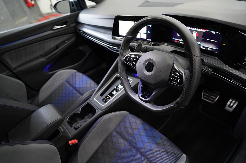 Volkswagen Golf TSI R - U284