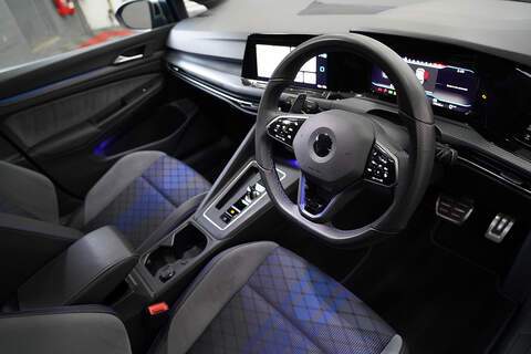 Volkswagen Golf TSI R - U284