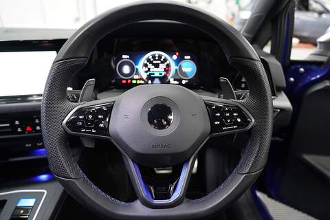 Volkswagen Golf TSI R - U284