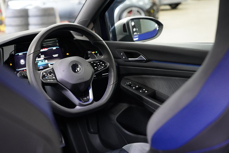 Volkswagen Golf TSI R - U284