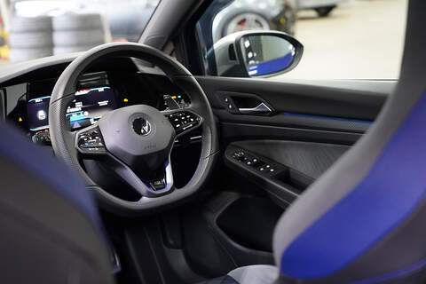 Volkswagen Golf TSI R - U284