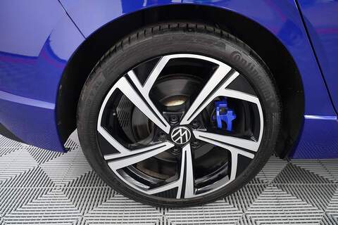 Volkswagen Golf TSI R - U284