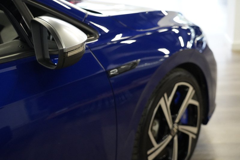 Volkswagen Golf TSI R - U284