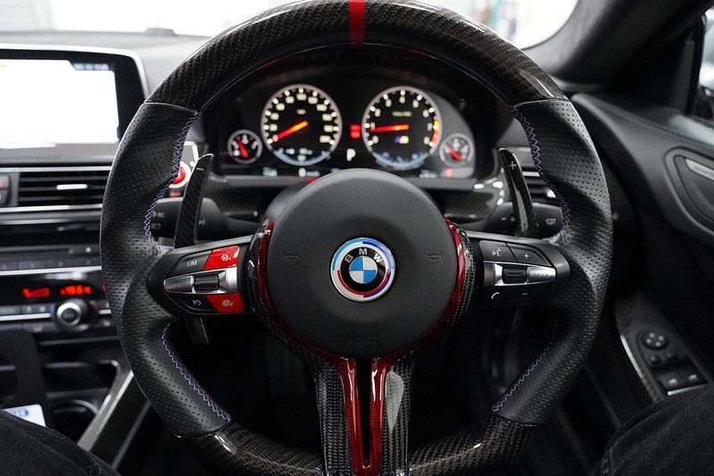 BMW M6 V8 - U285