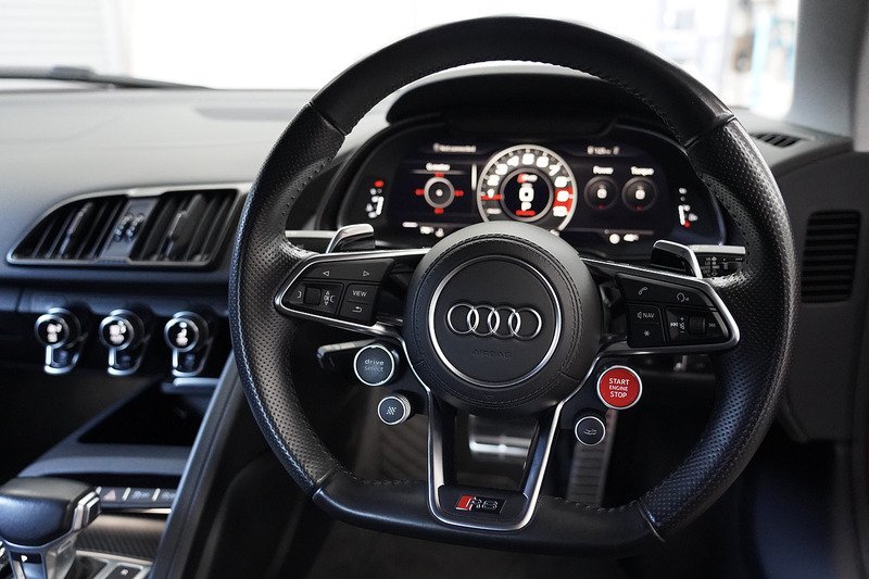 Audi R8 FSI V10 Plus - U286