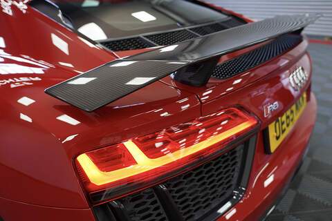 Audi R8 FSI V10 Plus - U286