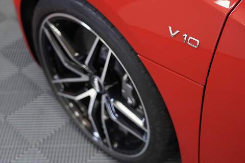 Audi R8 FSI V10 Plus - U286