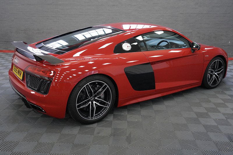 Audi R8 FSI V10 Plus - U286