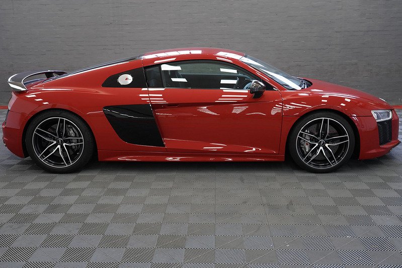 Audi R8 FSI V10 Plus - U286