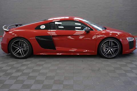 Audi R8 FSI V10 Plus - U286