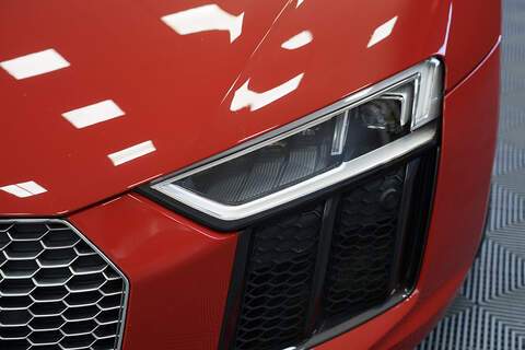 Audi R8 FSI V10 Plus - U286