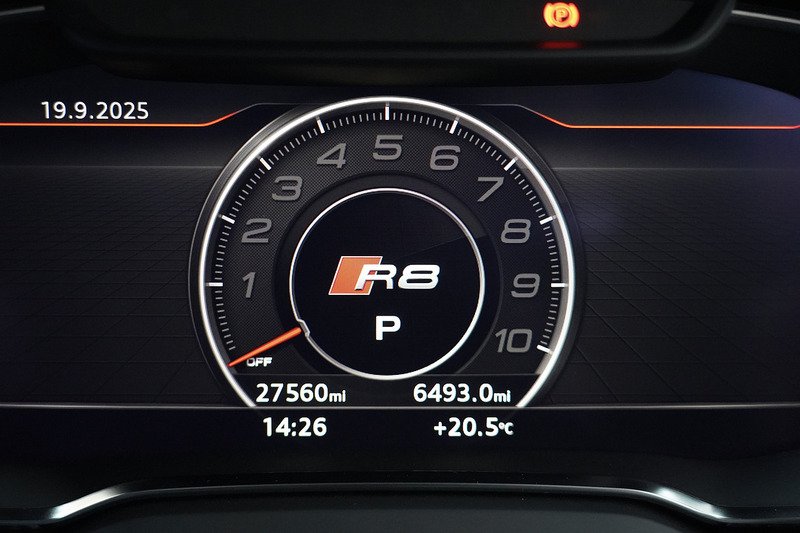 Audi R8 FSI V10 Plus - U286