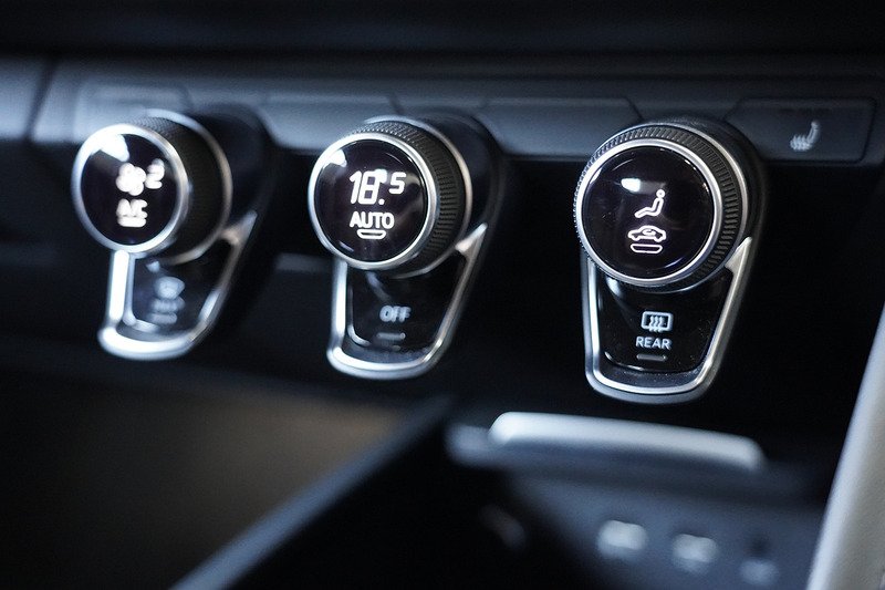 Audi R8 FSI V10 Plus - U286