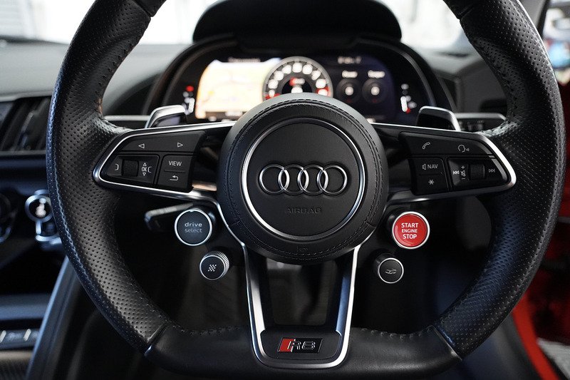 Audi R8 FSI V10 Plus - U286