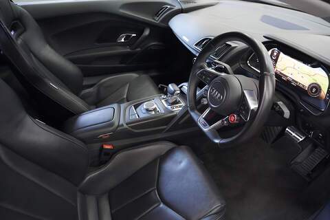 Audi R8 FSI V10 Plus - U286