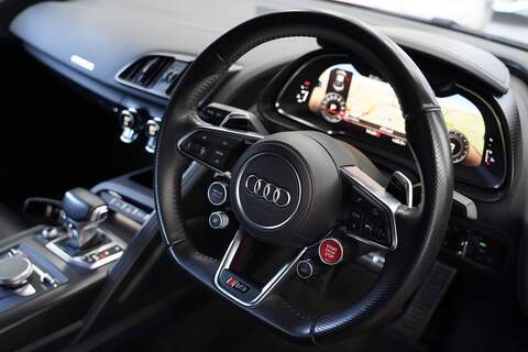 Audi R8 FSI V10 Plus - U286