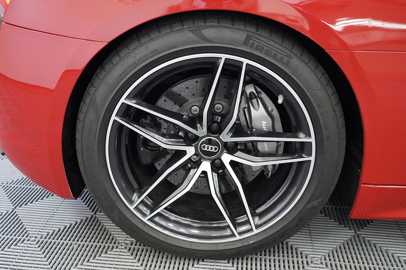 Audi R8 FSI V10 Plus - U286