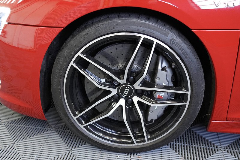 Audi R8 FSI V10 Plus - U286