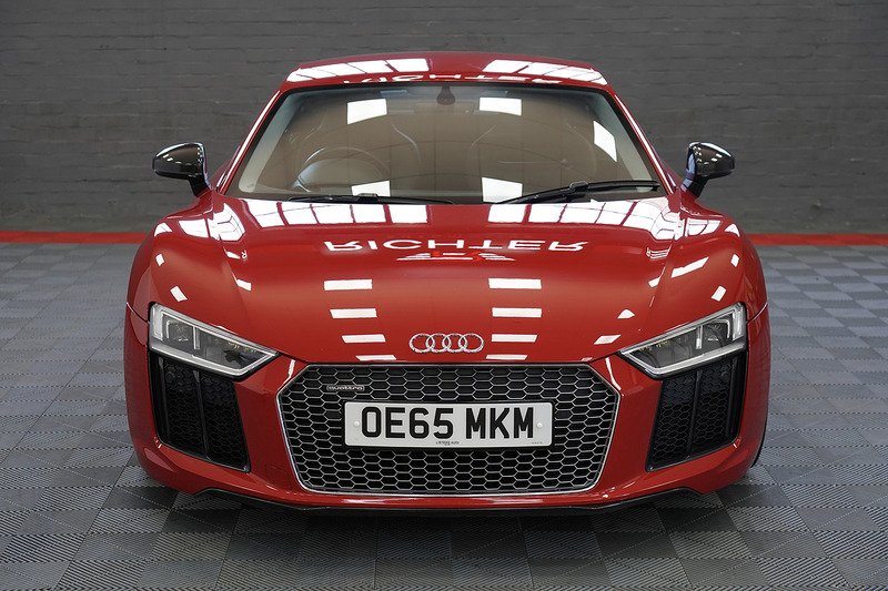 Audi R8 FSI V10 Plus - U286