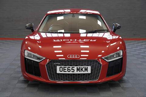 Audi R8 FSI V10 Plus - U286