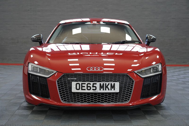 Audi R8 FSI V10 Plus - U286