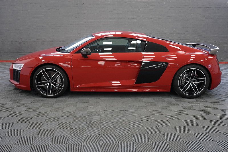 Audi R8 FSI V10 Plus - U286