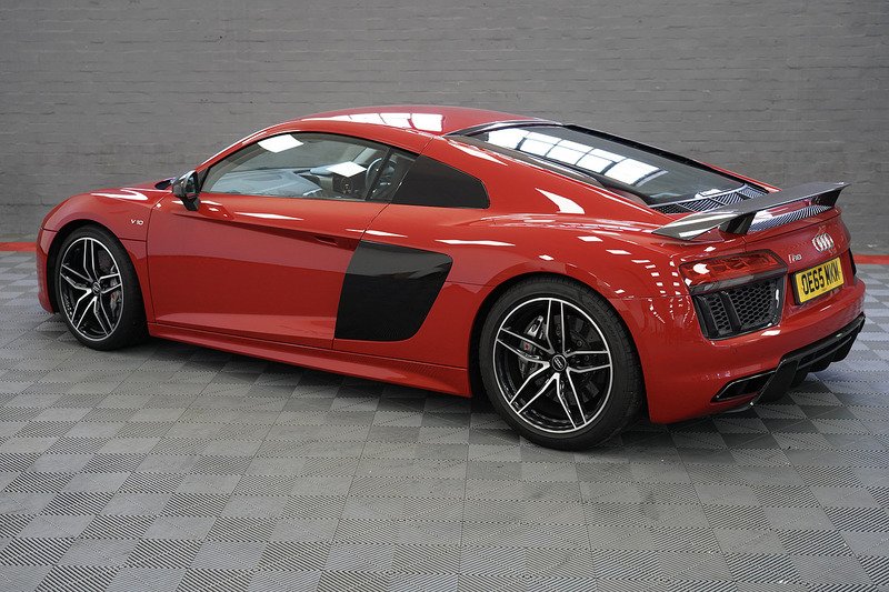 Audi R8 FSI V10 Plus - U286