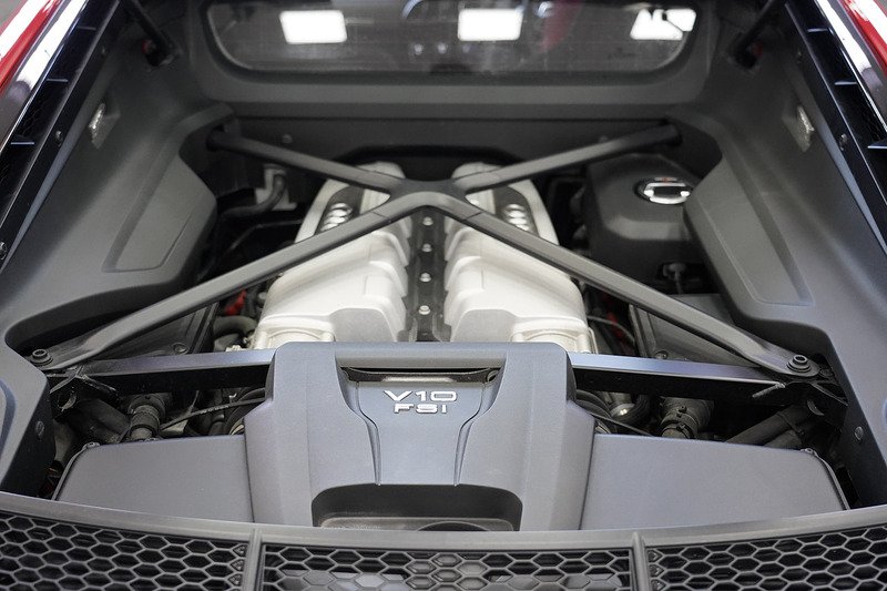 Audi R8 FSI V10 Plus - U286