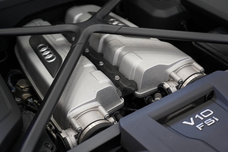 Audi R8 FSI V10 Plus - U286