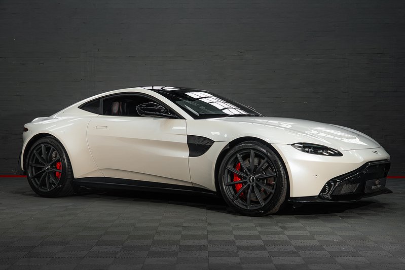 Aston Martin Vantage V8 - U291