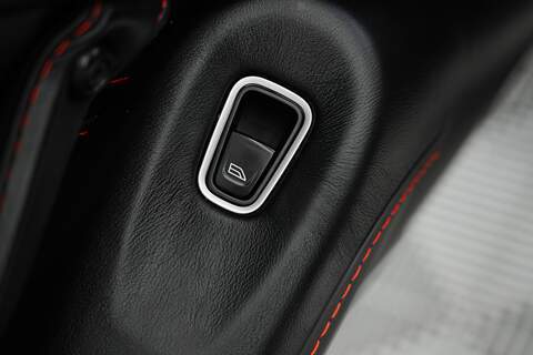 Aston Martin Vantage V8 - U291