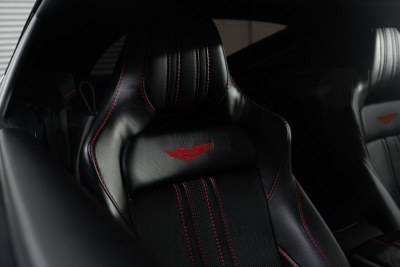 Aston Martin Vantage V8 - U291