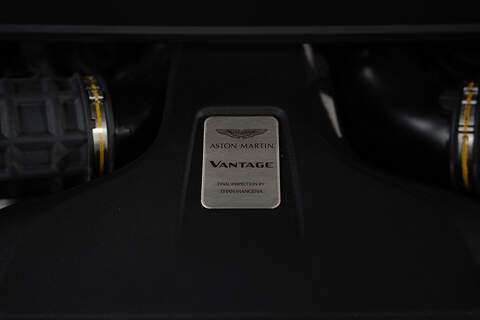 Aston Martin Vantage V8 - U291
