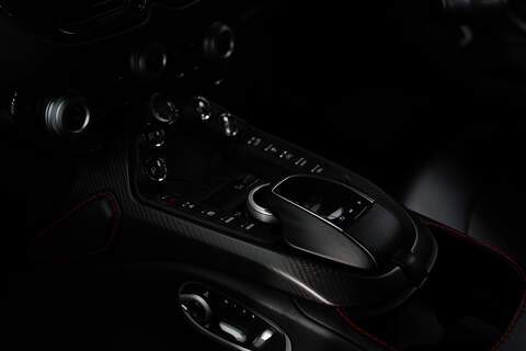 Aston Martin Vantage V8 - U291