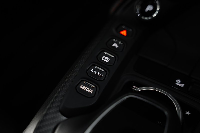 Aston Martin Vantage V8 - U291