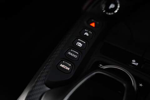 Aston Martin Vantage V8 - U291