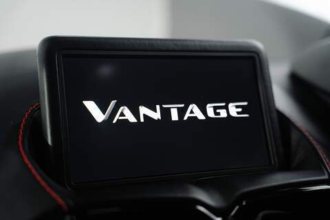 Aston Martin Vantage V8 - U291