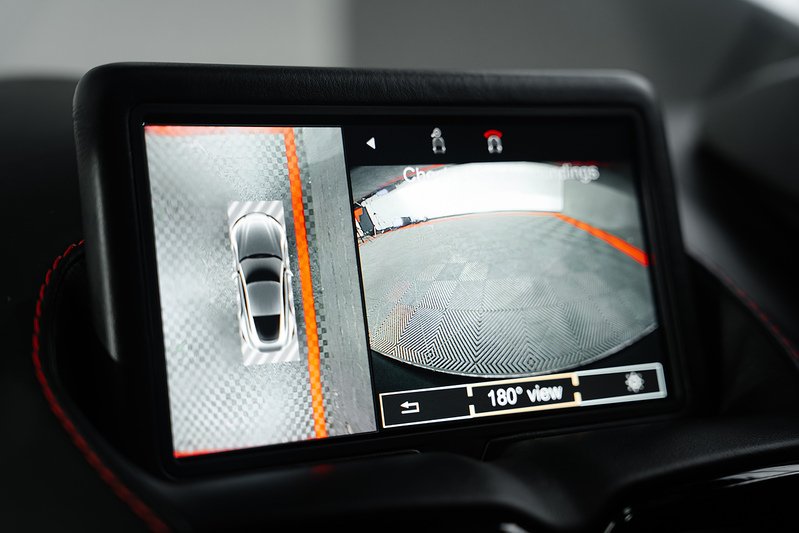 Aston Martin Vantage V8 - U291