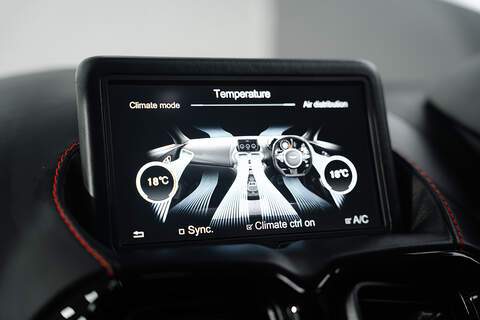 Aston Martin Vantage V8 - U291