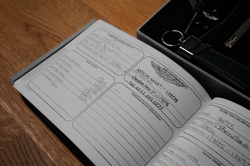 Aston Martin Vantage V8 - U291