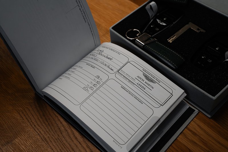 Aston Martin Vantage V8 - U291