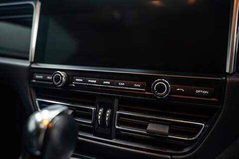 Porsche Macan T V6 Turbo - U294