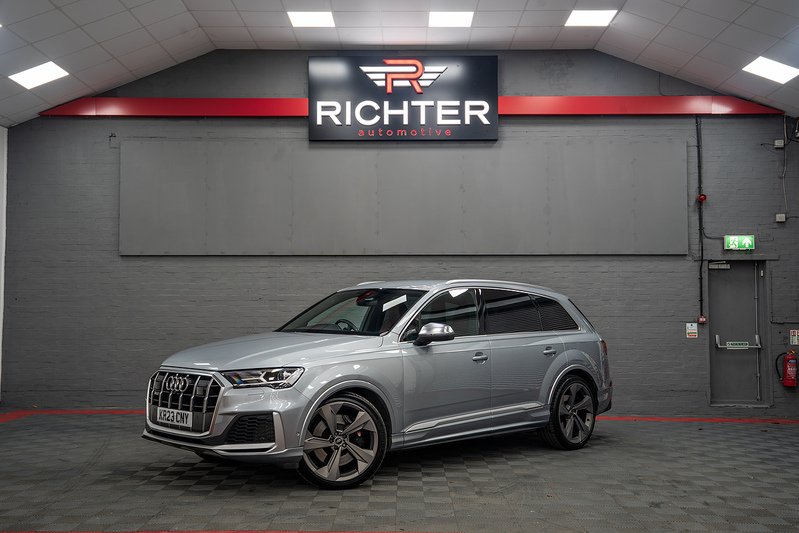Audi SQ7 TFSI V8 - U296