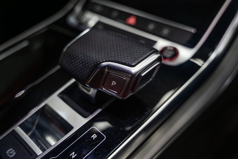 Audi SQ7 TFSI V8 - U296